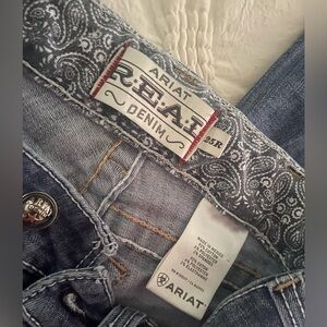 Ariat R.E.A.L. Mid Rise Stretch Whipstitch Boot Cut Jean